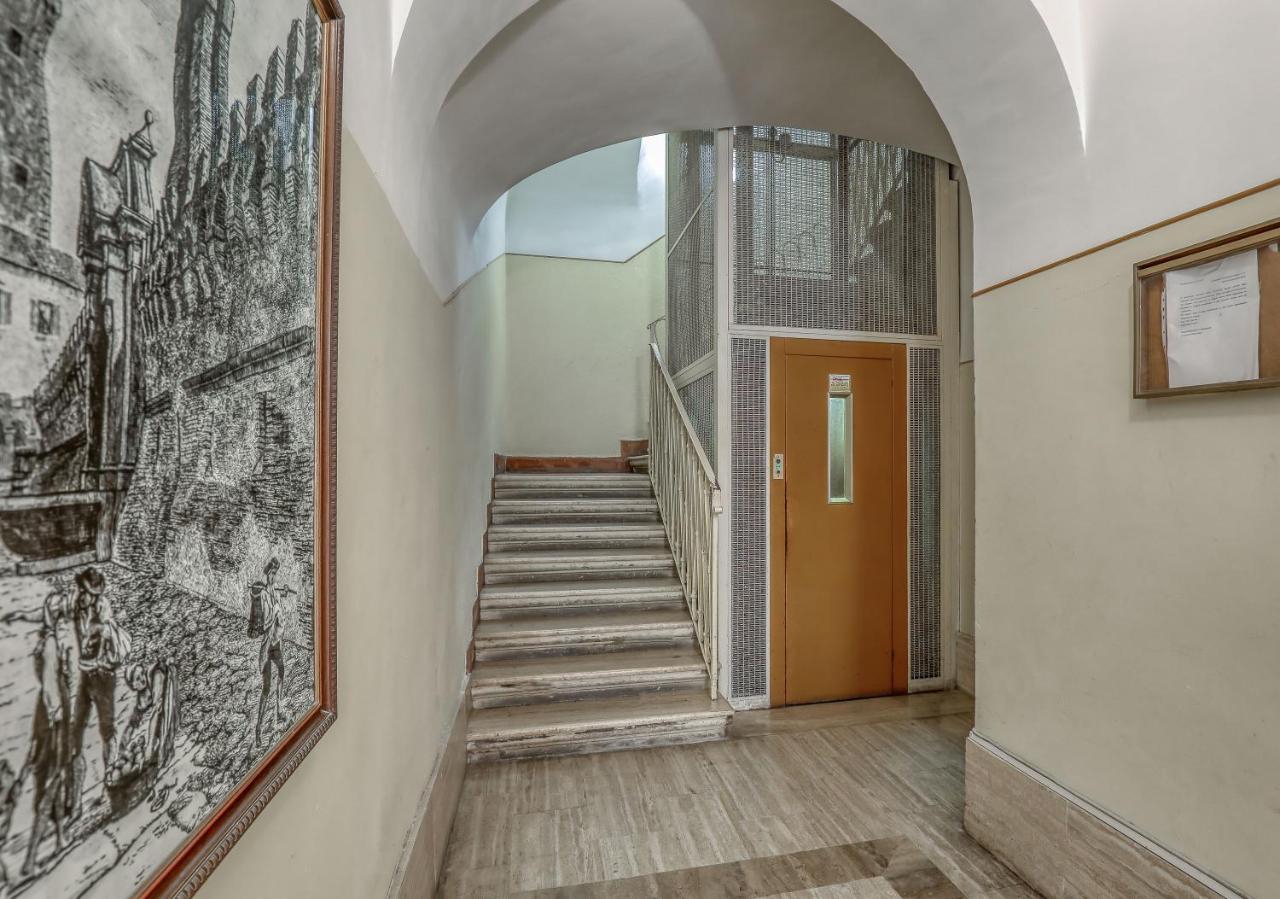 Tourist Apartment ชิวิตาเวกเกีย ภายนอก รูปภาพ